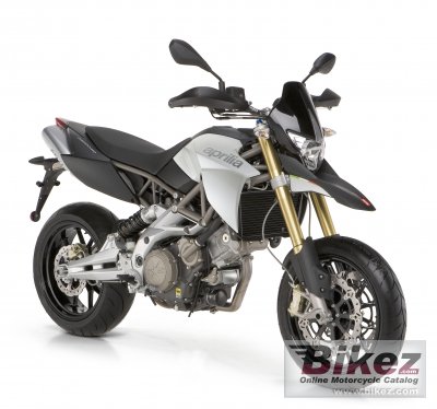 2009 Aprilia Dorsoduro 750 photo